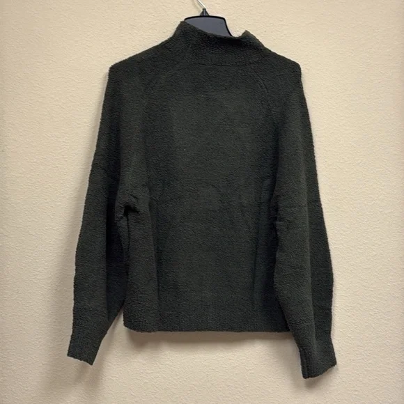 HELLO NITE OVERSIZED MOCK NECK SWEATER IN HUNTER GREEN - L - Picture 2 of 4